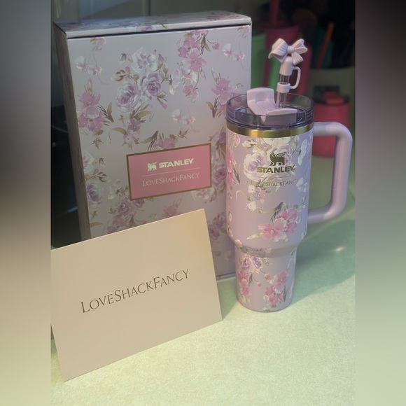 Stanley x LoveShackFancy ๐๐ธ - Picture 6 of 7